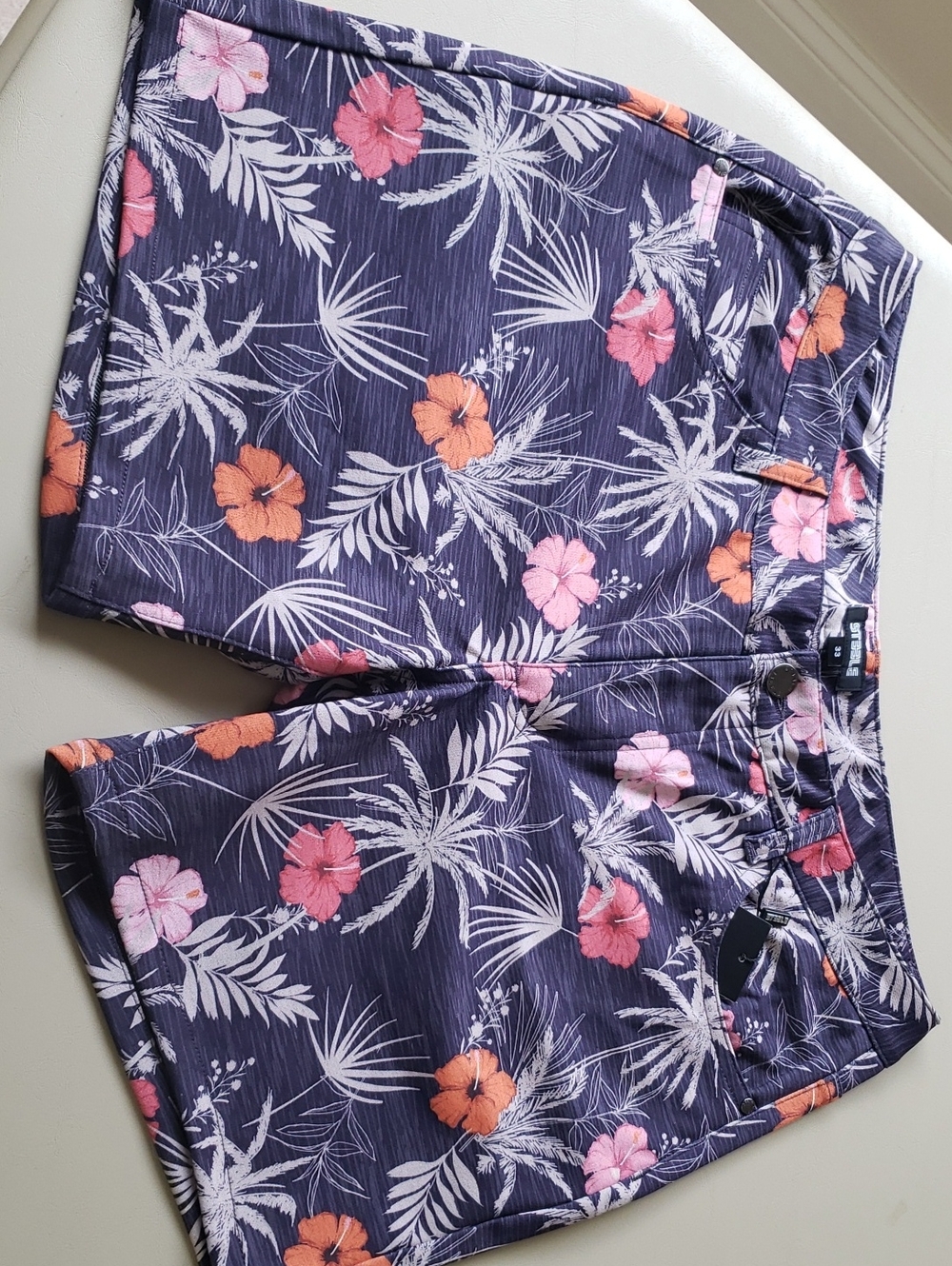 Steele Shorts Sz 33
